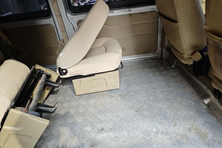 Used Dongfeng Xiaokang C37 2018 1.5L Premium II DK15 Left Rear Seat
