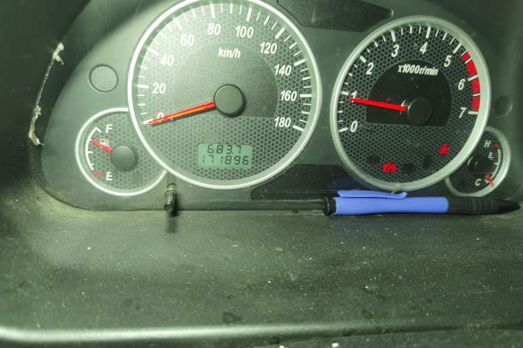Used Dongfeng Xiaokang C37 2018 1.5L Premium II DK15 Odometer Close Up
