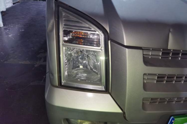 Used Dongfeng Xiaokang C37 2018 1.5L Premium II DK15 Right Front Headlight