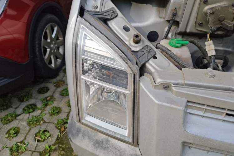 Used Dongfeng Xiaokang C37 2018 1.5L Premium II DK15 Right Front Headlight