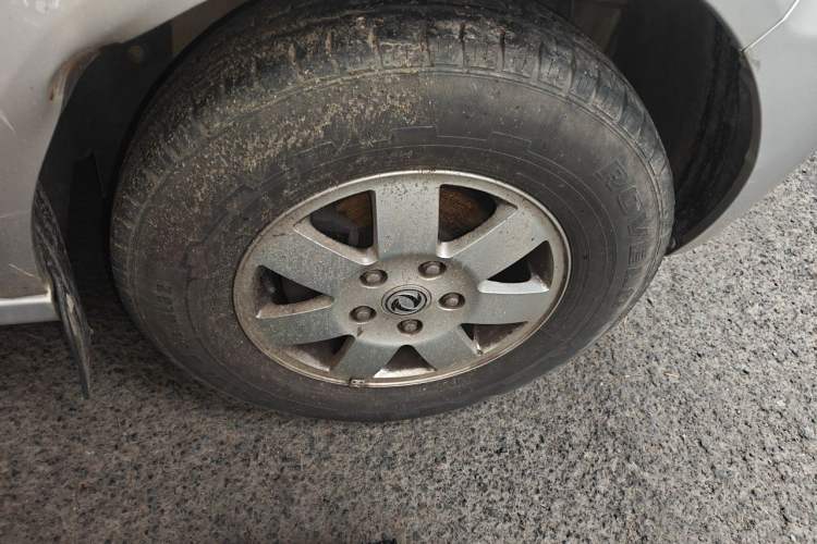 Used Dongfeng Xiaokang C37 2018 1.5L Premium II DK15 Right Front Wheel Hub