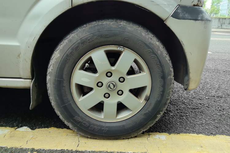 Used Dongfeng Xiaokang C37 2018 1.5L Premium II DK15 Right Front Wheel Hub