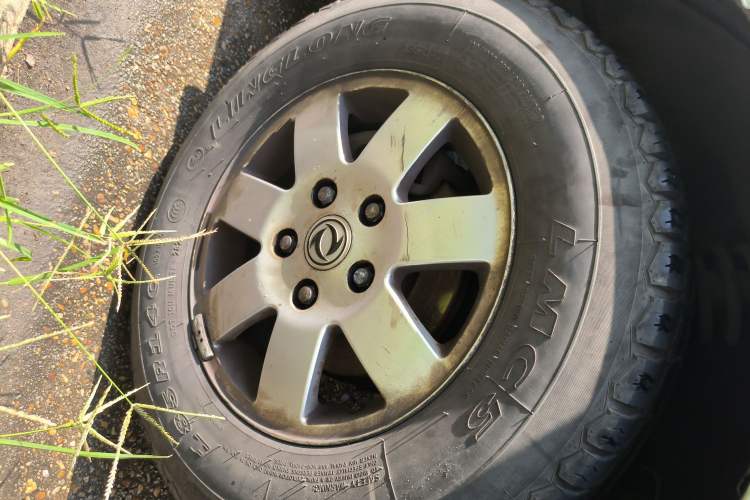 Used Dongfeng Xiaokang C37 2018 1.5L Premium II DK15 Right Front Wheel Hub
