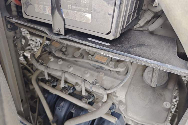 Used Dongfeng Xiaokang C37 2018 1.5L Premium II DK15 Engine Bay