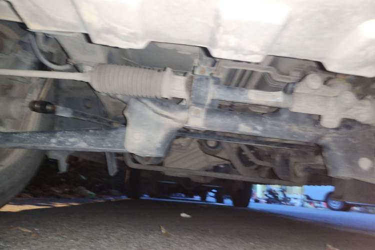 Used Dongfeng Xiaokang C37 2019 1.5L Standard II China VI Emission Standard DK15 Chassis Front