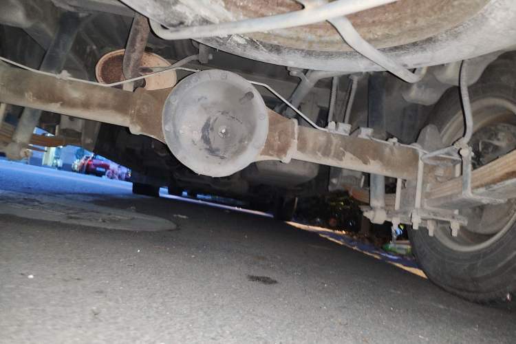 Used Dongfeng Xiaokang C37 2019 1.5L Standard II China VI Emission Standard DK15 Chassis Rear