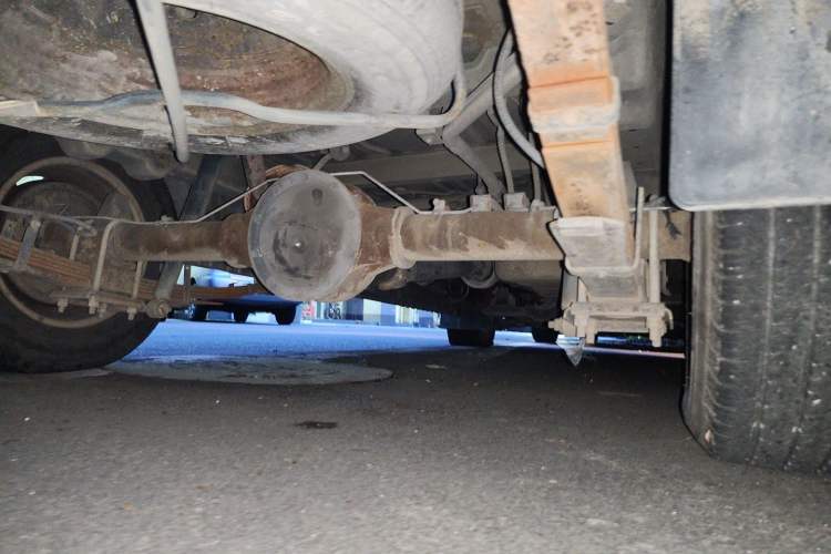 Used Dongfeng Xiaokang C37 2019 1.5L Standard II China VI Emission Standard DK15 Chassis Rear Right