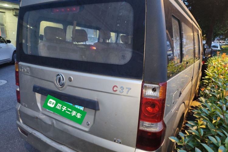 Used Dongfeng Xiaokang C37 2019 1.5L Standard II China VI Emission Standard DK15 Rear Right 45 Deg