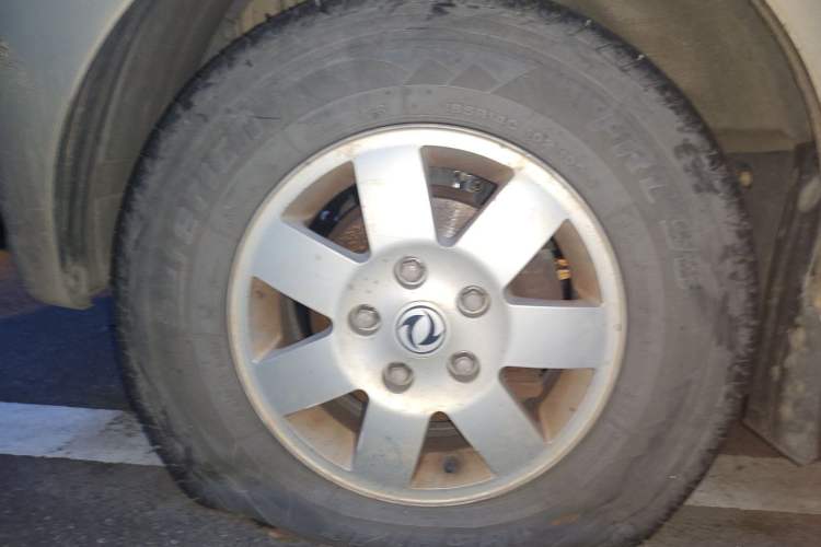 Used Dongfeng Xiaokang C37 2019 1.5L Standard II China VI Emission Standard DK15 Right Front Wheel Hub