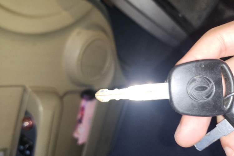 Used Dongfeng Xiaokang C37 2019 1.5L Standard II China VI Emission Standard DK15 Vehicle Key