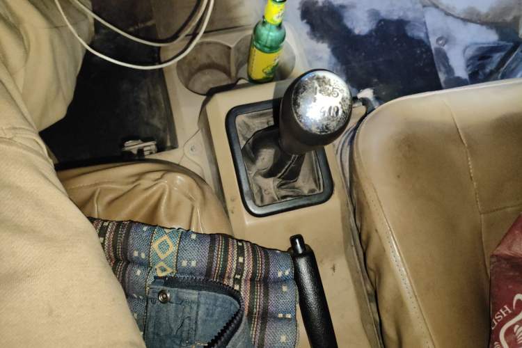 Used Dongfeng Xiaokang C37 2019 1.5L Standard II China VI Emission Standard DK15 Gear Lever