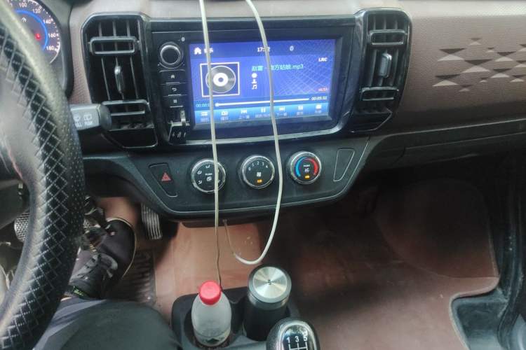 Used Dongfeng Xiaokang C37 2019 1.5L Comfort Edition China VI DK15 Audio And AC Panel