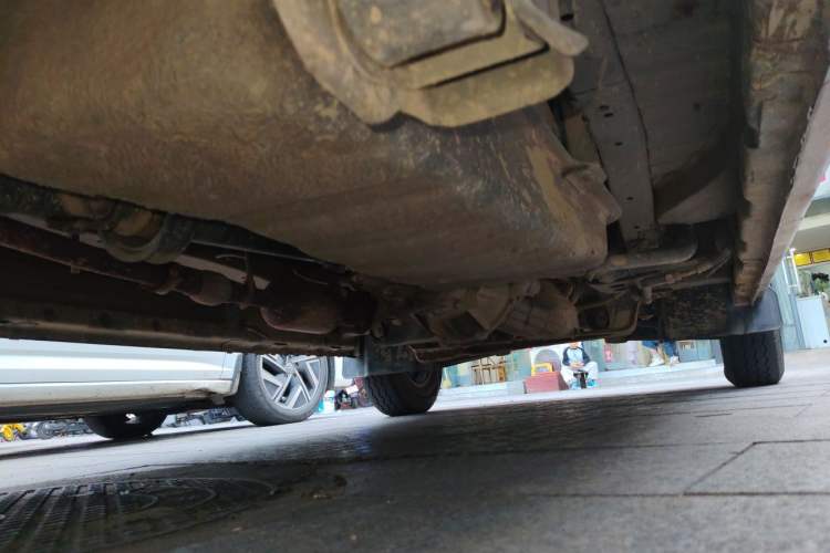 Used Dongfeng Xiaokang C37 2019 1.5L Standard II China VI Emission Standard DK15 Chassis Rear Right