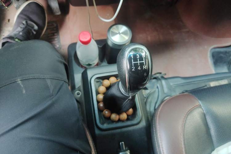 Used Dongfeng Xiaokang C37 2019 1.5L Comfort Edition China VI DK15 Gear Lever