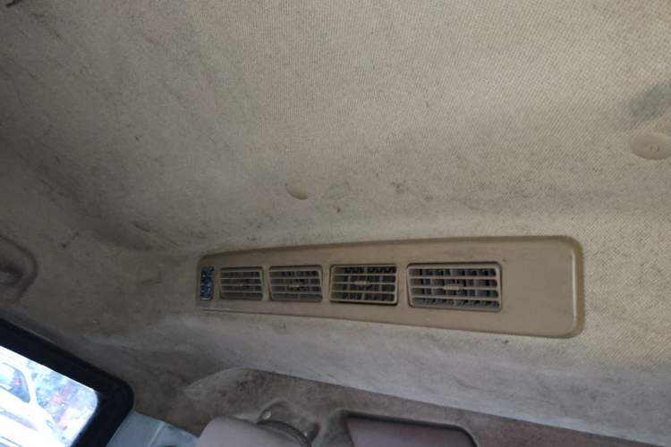 Used Dongfeng Xiaokang C37 2019 1.5L Standard II China VI Emission Standard DK15 Headliner