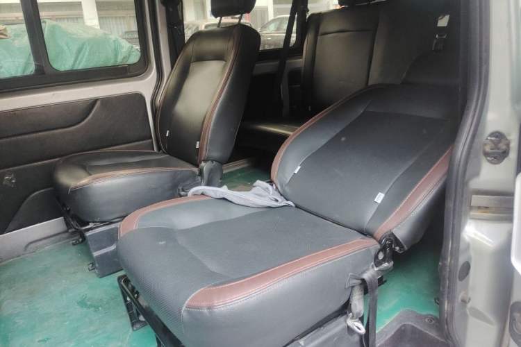 Used Dongfeng Xiaokang C37 2019 1.5L Comfort Edition China VI DK15 Left Rear Seat