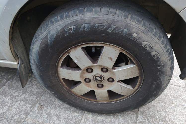 Used Dongfeng Xiaokang C37 2019 1.5L Standard II China VI Emission Standard DK15 Right Front Wheel Hub