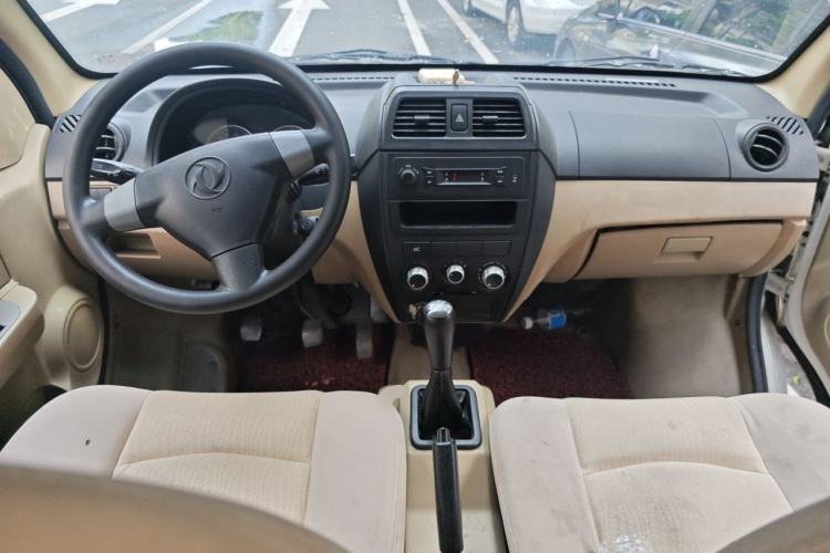 Used Dongfeng Xiaokang C37 2019 1.5L Standard II China VI Emission Standard DK15 Center Console
