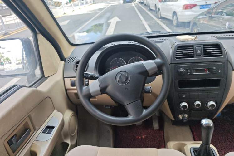 Used Dongfeng Xiaokang C37 2019 1.5L Standard II China VI Emission Standard DK15 Steering Wheel