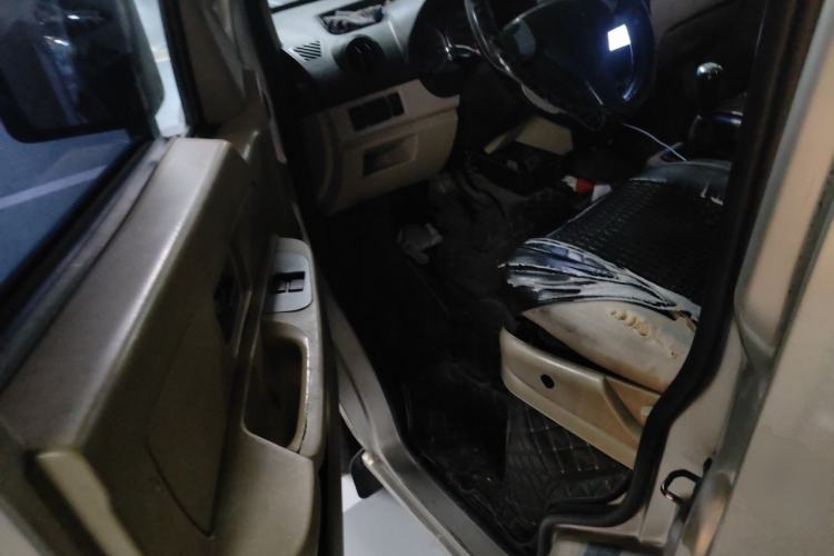 Used Dongfeng Xiaokang C37 2019 1.5L Standard II China VI Emission Standard DK15 Driver Seat