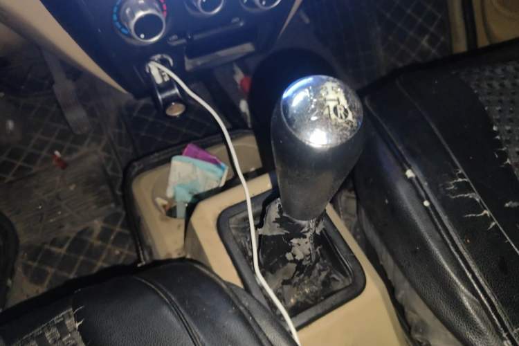 Used Dongfeng Xiaokang C37 2019 1.5L Standard II China VI Emission Standard DK15 Gear Lever