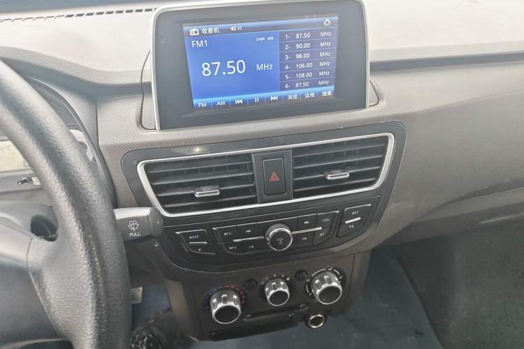 Used Dongfeng Xiaokang C51 2021 1.6L C51L Standard Model China VI SFG16C Audio And AC Panel