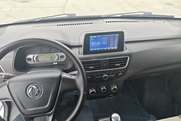 Used Dongfeng Xiaokang C51 2021 1.6L C51L Standard Model China VI SFG16C Center Console