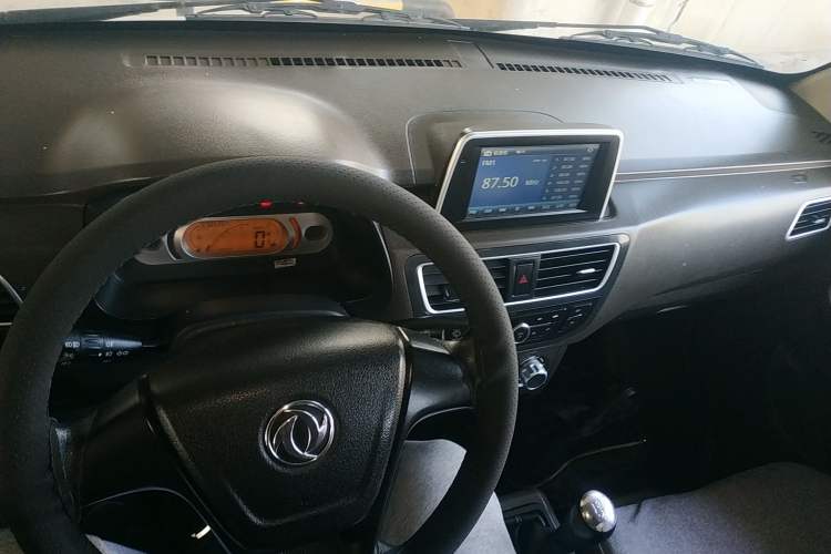 Used Dongfeng Xiaokang C51 2021 1.6L C51L Standard Model China VI SFG16C Center Console