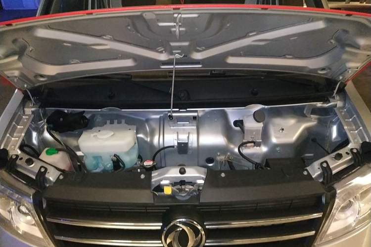 Used Dongfeng Xiaokang C51 2021 1.6L C51L Standard Model China VI SFG16C Engine Bay