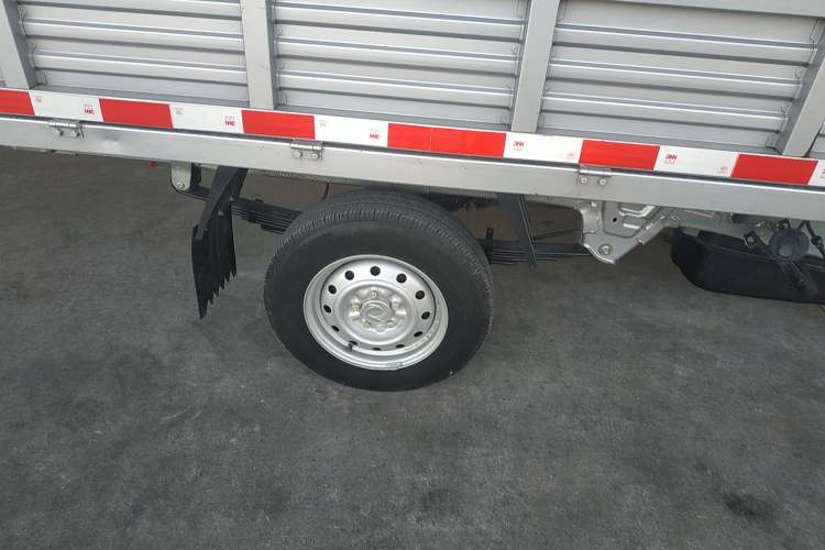 Used Dongfeng Xiaokang C51 2021 1.6L C51L Standard Model China VI SFG16C Right Rear Wheel Hub