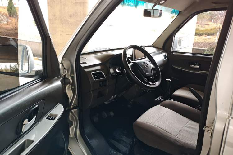 Used Dongfeng Xiaokang C52 2021 1.6L C52L Standard Version China VI Emission Standard SFG16C Driver Seat