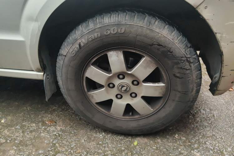 Used Dongfeng Xiaokang C56 2020 1.5L Comfort Edition I DK15C Right Front Wheel Hub