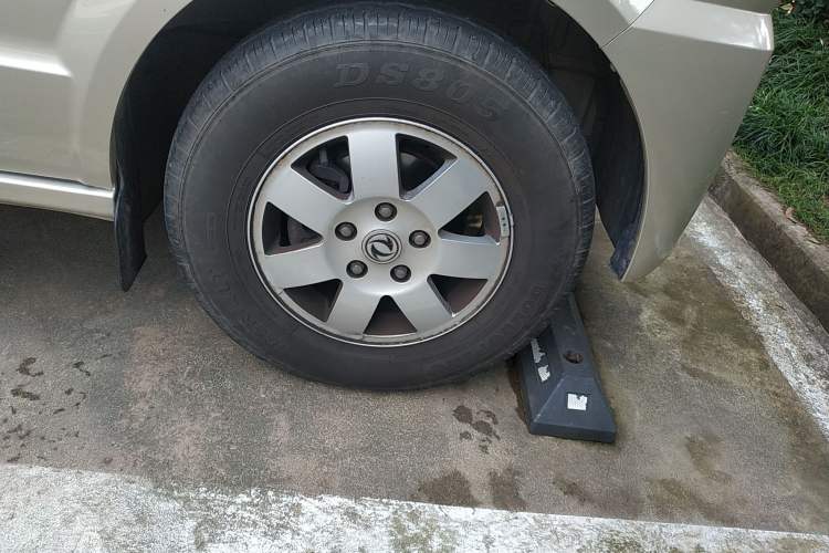 Used Dongfeng Xiaokang C56 2020 1.5L Luxury Model I DK15C Right Front Wheel Hub