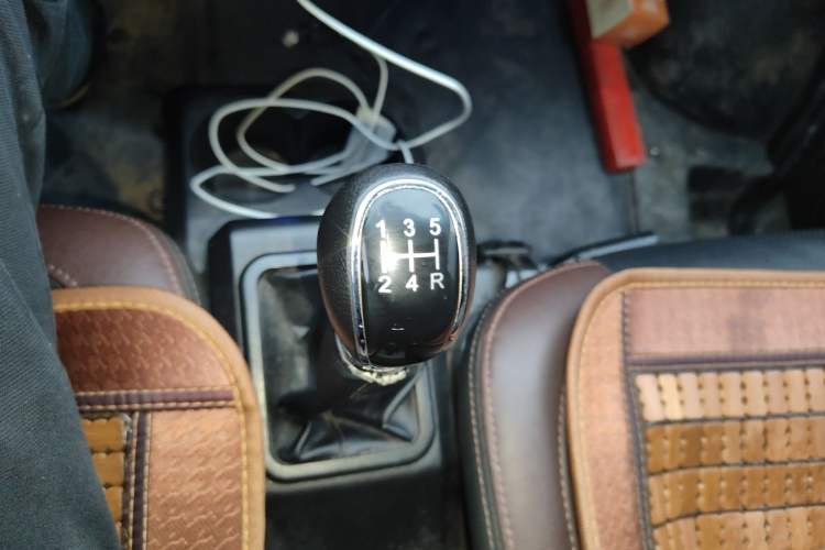 Used Dongfeng Xiaokang C56 2020 1.5L Luxury Model I DK15C Gear Lever