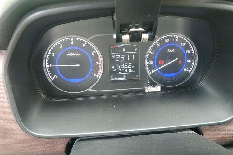 Used Dongfeng Xiaokang C56 2020 1.5L Luxury Model I DK15C Odometer Close Up
