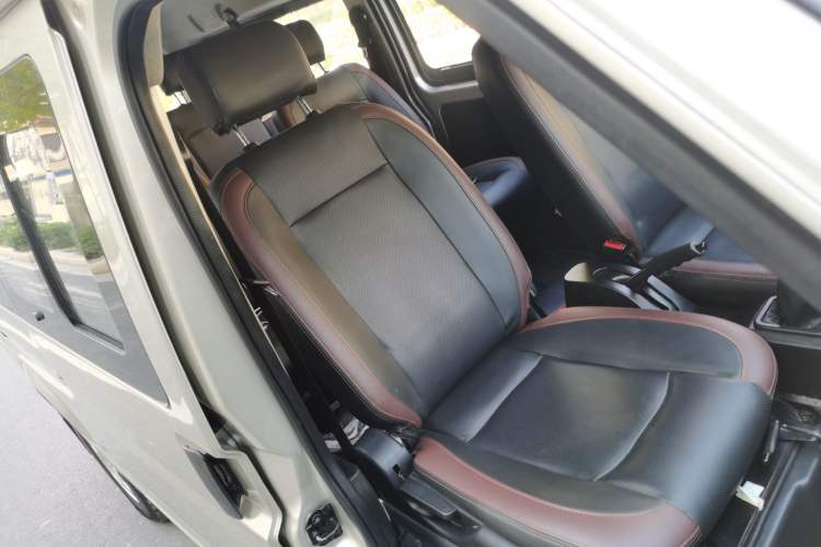 Used Dongfeng Xiaokang C56 2020 1.5L Luxury Model I DK15C Right Front Seat