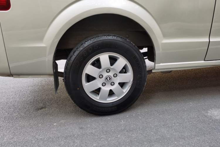 Used Dongfeng Xiaokang C56 2020 1.5L Luxury Model I DK15C Right Rear Wheel Hub