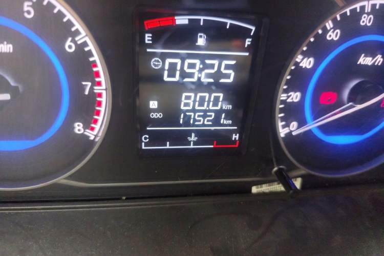 Used Dongfeng Xiaokang C56 2020 1.5L Luxury Model I DK15C Odometer Close Up