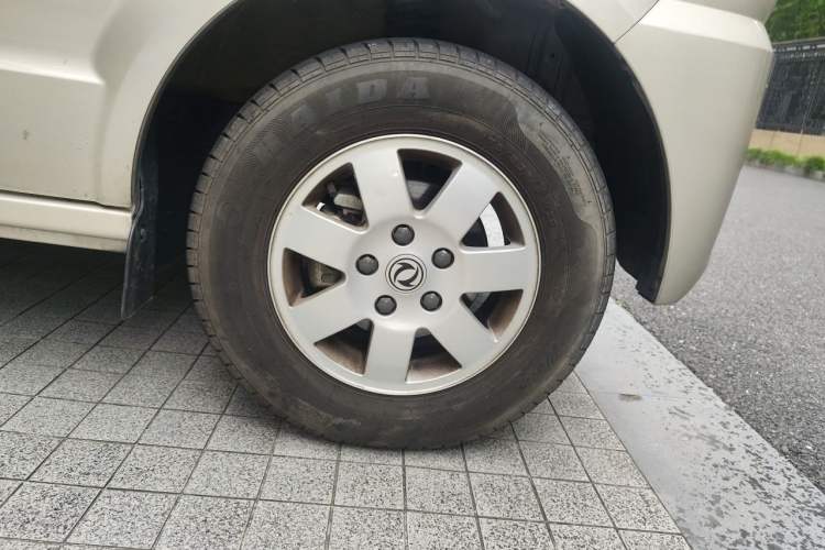 Used Dongfeng Xiaokang C56 2020 1.5L Luxury Model I DK15C Right Front Wheel Hub