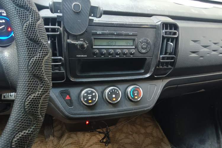 Used Dongfeng Xiaokang C56 2020 1.5L Comfort Edition I DK15C Audio And AC Panel