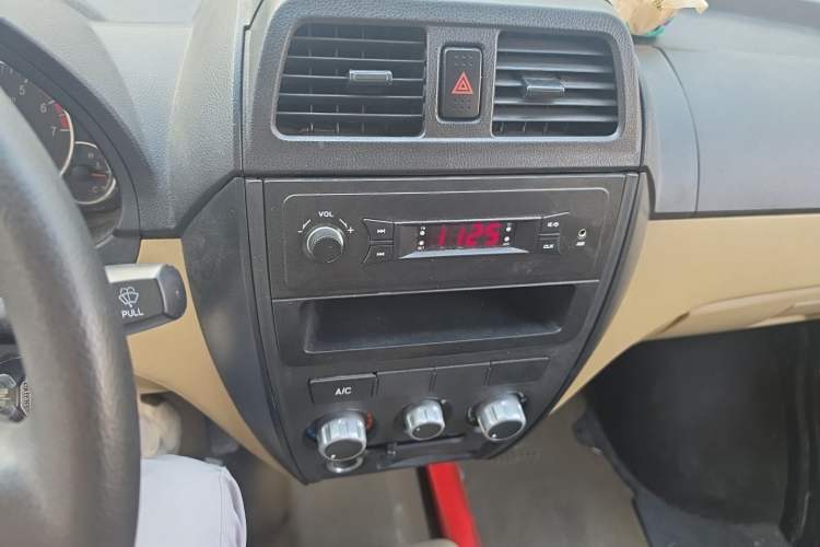 Used Dongfeng Xiaokang C56 2020 1.5L Comfort Edition I DK15C Audio And AC Panel