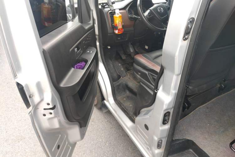 Used Dongfeng Xiaokang C56 2020 1.5L Comfort Edition I DK15C Driver Seat