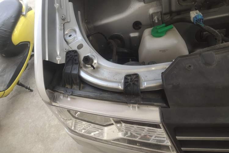 Used Dongfeng Xiaokang C56 2020 1.5L Luxury Model I DK15C Engine Bay Right