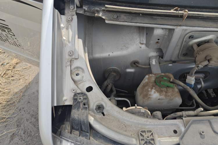 Used Dongfeng Xiaokang C56 2020 1.5L Luxury Model I DK15C Engine Bay Right