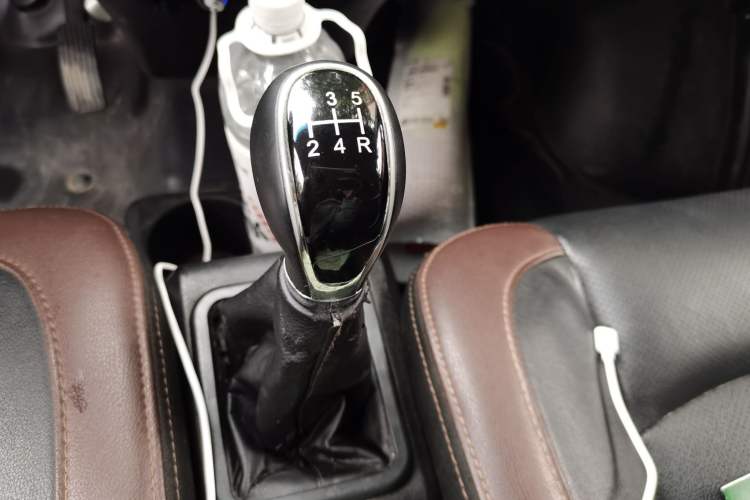 Used Dongfeng Xiaokang C56 2020 1.5L Luxury Model I DK15C Gear Lever