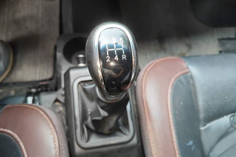 Used Dongfeng Xiaokang C56 2020 1.5L Luxury Model I DK15C Gear Lever