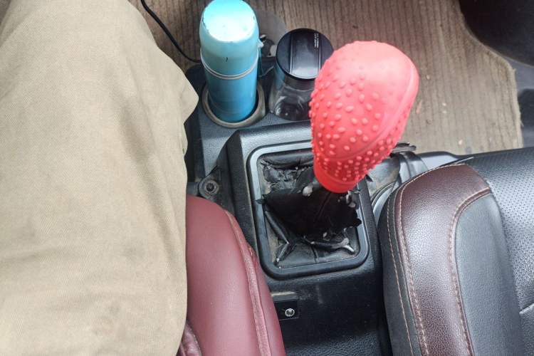 Used Dongfeng Xiaokang C56 2020 1.5L Luxury Model I DK15C Gear Lever