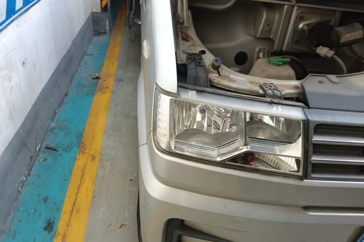Used Dongfeng Xiaokang C56 2020 1.5L Comfort Edition I DK15C Right Front Headlight