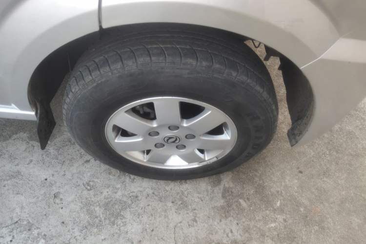 Used Dongfeng Xiaokang C56 2020 1.5L Luxury Model I DK15C Right Front Wheel Hub