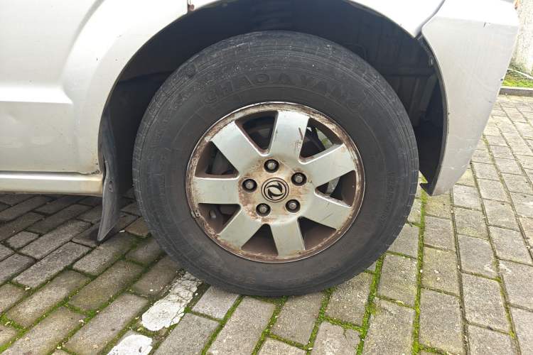 Used Dongfeng Xiaokang C56 2020 1.5L Luxury Model I DK15C Right Front Wheel Hub